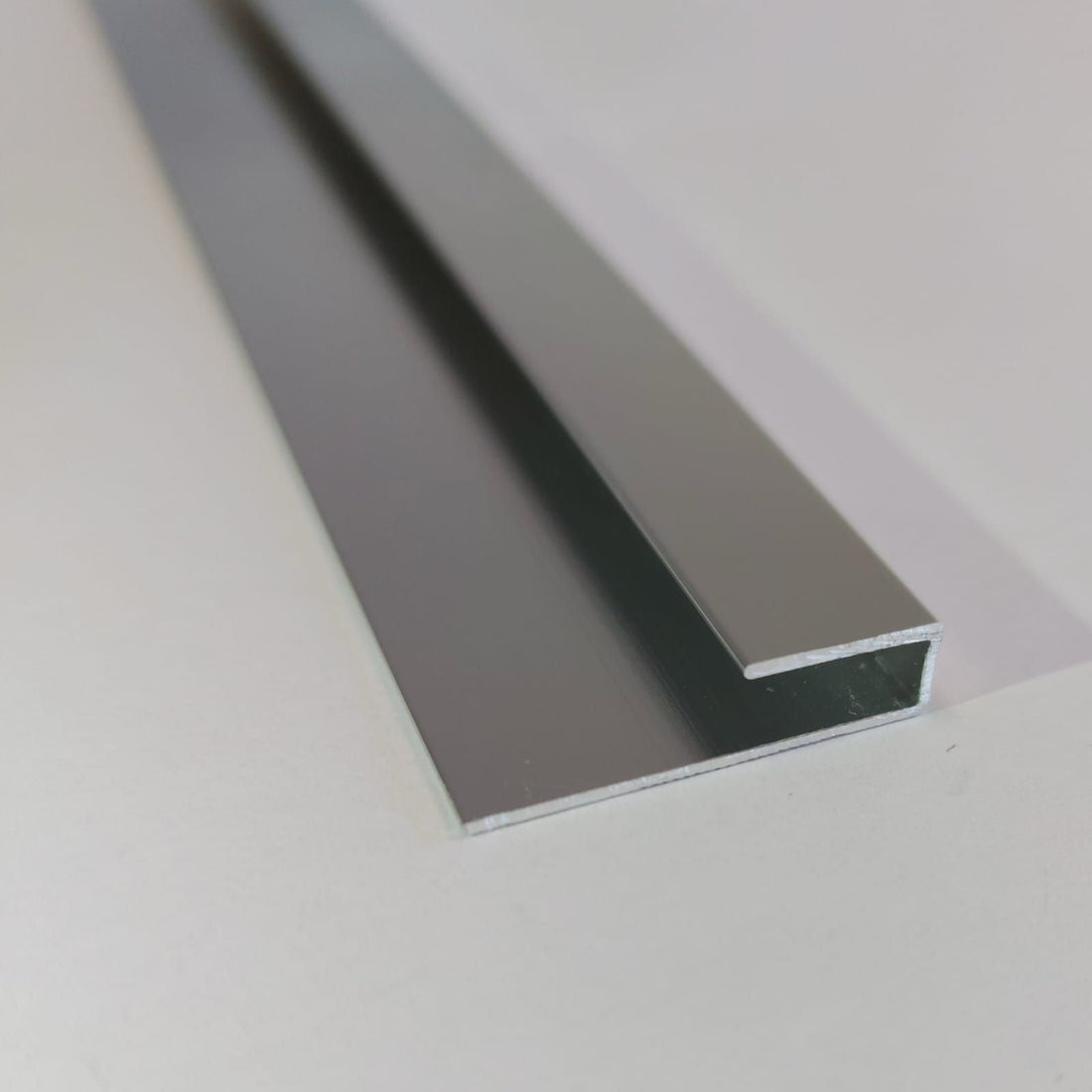Abschlussleiste Aluminium Silber 270 x 2,5 cm PVC Wandpaneel Leiste