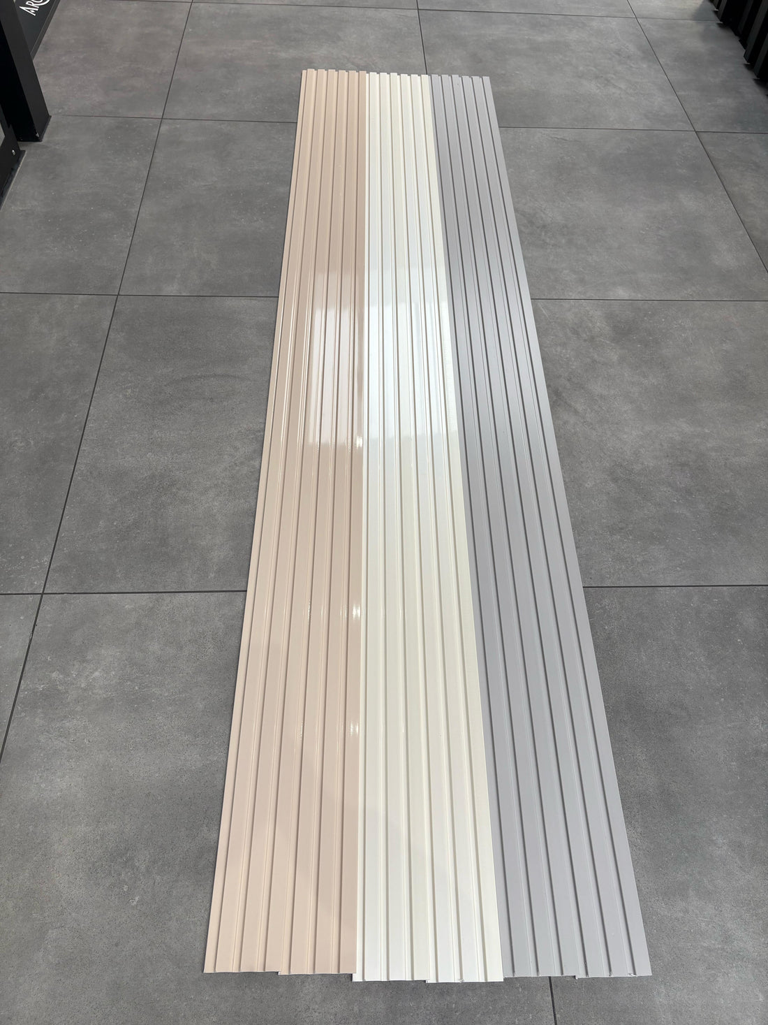 Lamellenpaneel High Gloss Beige 280 x 12 cm PVC Wandpaneel
