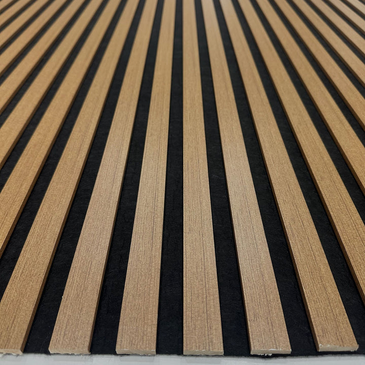 Akustikpaneel Teakholz 275×60 cm – Holzoptik Wandpaneel & Schallschutz