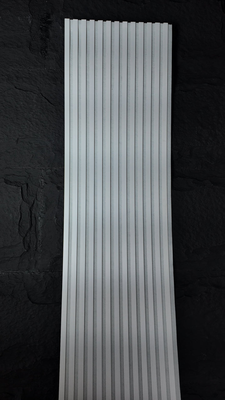 Akustikpaneel White on White 275×60 – Helle Eleganz & Effektive Schalldämmung